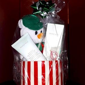 Custom Made Party Basket for All Occasions Price upon Request